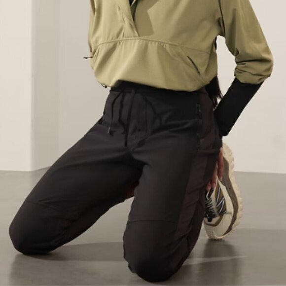 Athleta Women's Headlands Hybrid Trek Jogger Size 12 NWT black - Picture 3 of 12